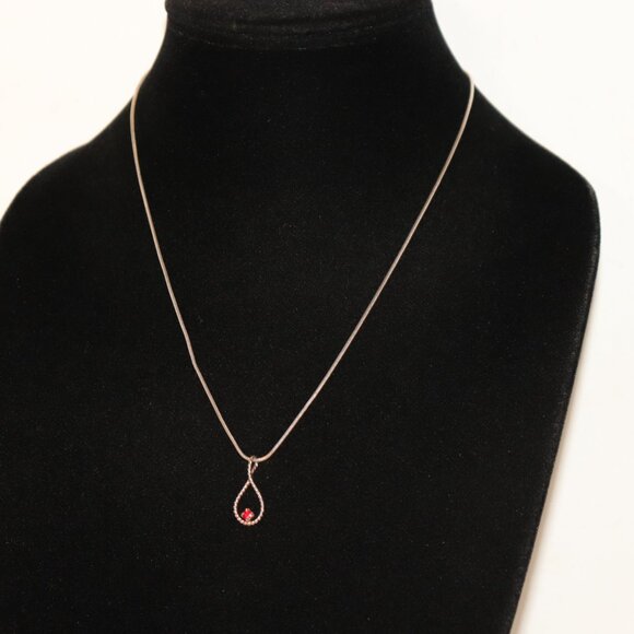 🔴 Silver Necklace with Red Rhinestone Teardrop Pendant – 19"  ✨ - Picture 4 of 5